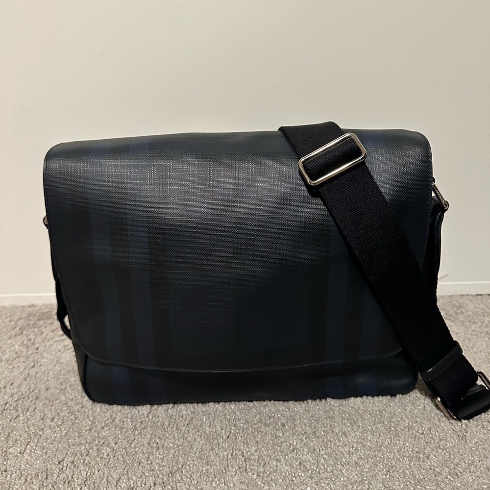 Men’s Burberry Messenger Bag Navy Check